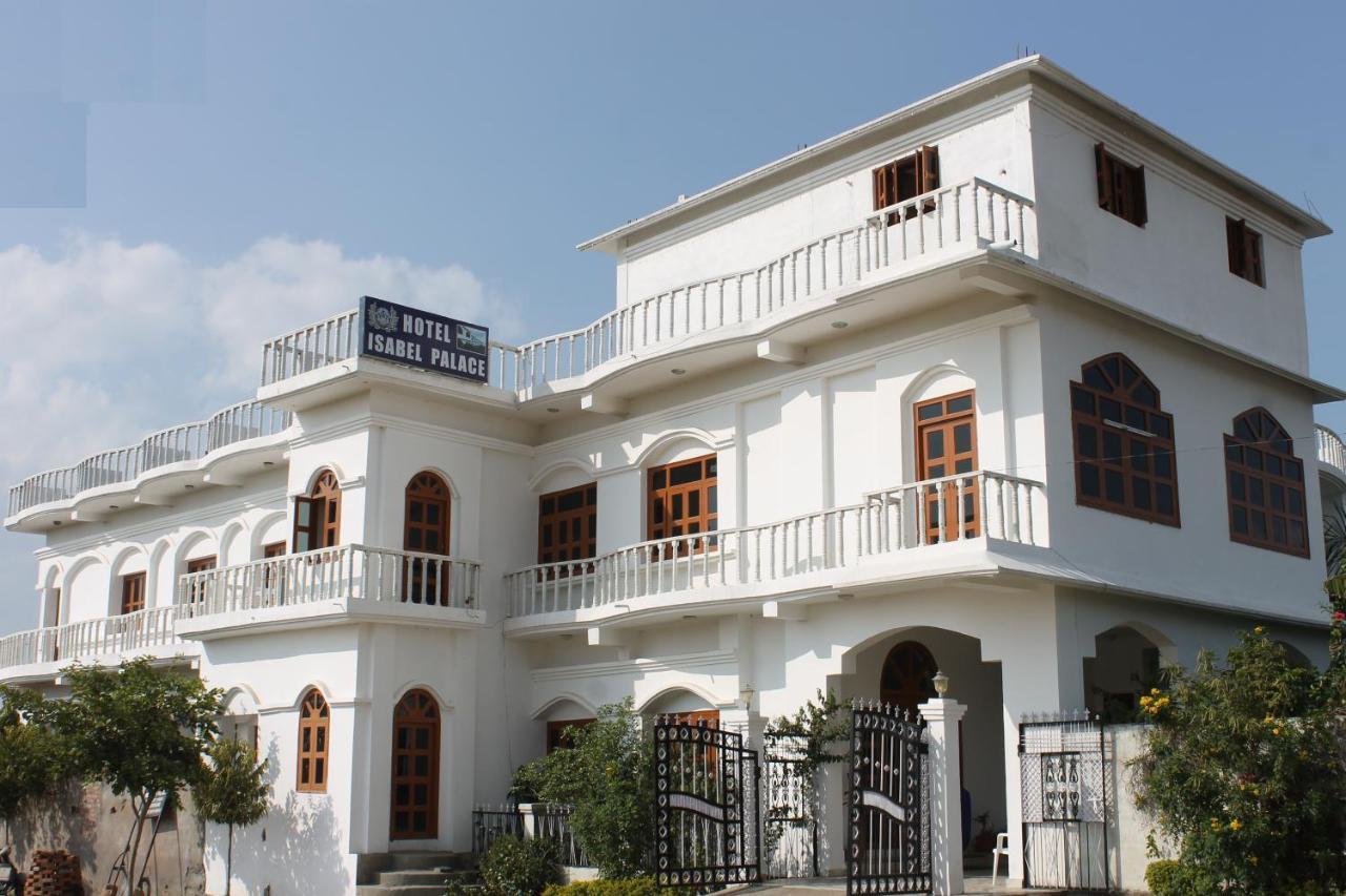 Hotel Isabel Palace Khajurāho Екстериор снимка
