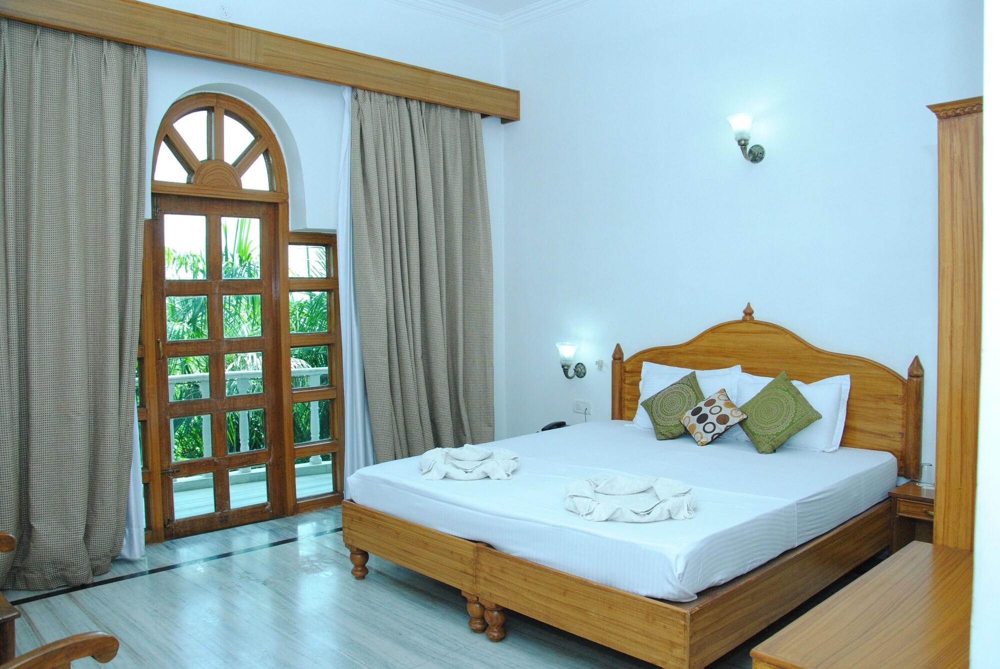 Hotel Isabel Palace Khajurāho Екстериор снимка